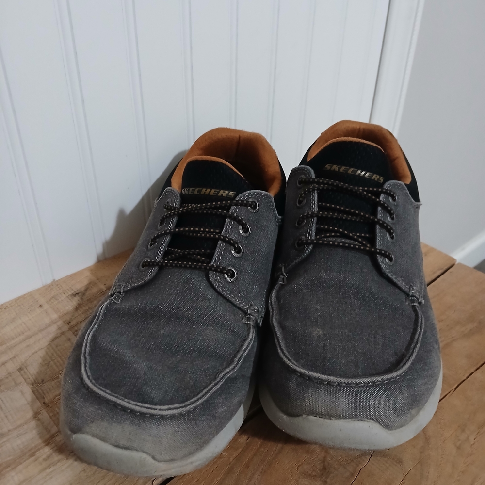 Skechers Men's Gray Casual Shoes
